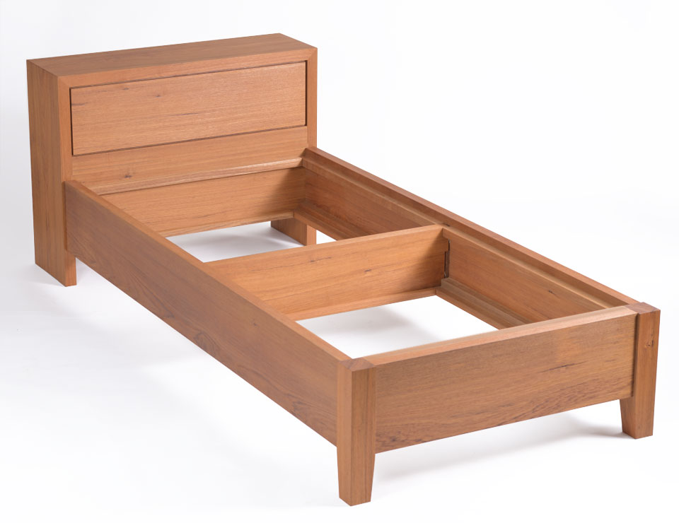 チークのベッド05